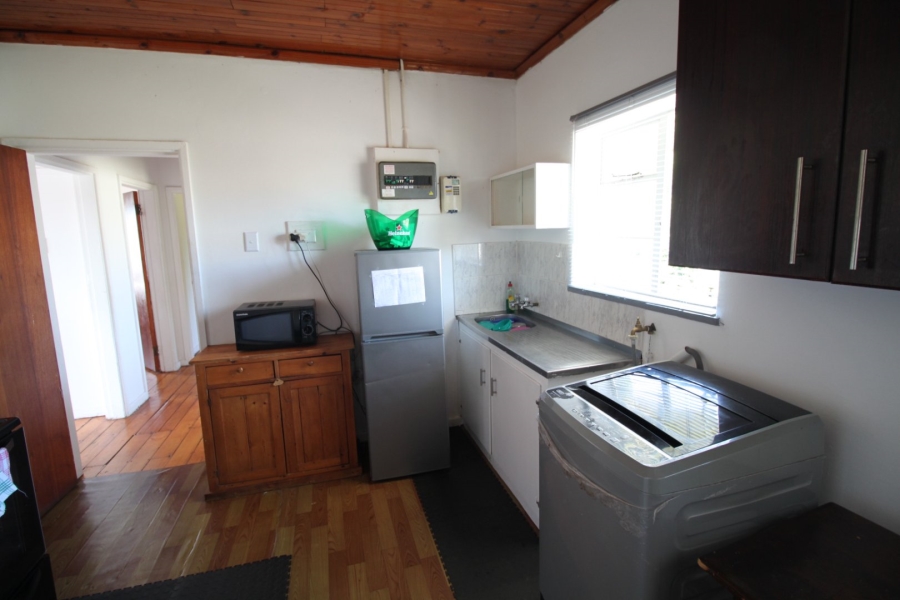 2 Bedroom Property for Sale in Perridgevale Eastern Cape